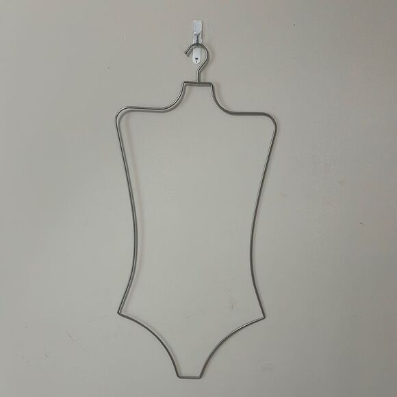 Victorias Secret Full Body Wire Form ~Minimalist Wire Wall Decor - Picture 1 of 8